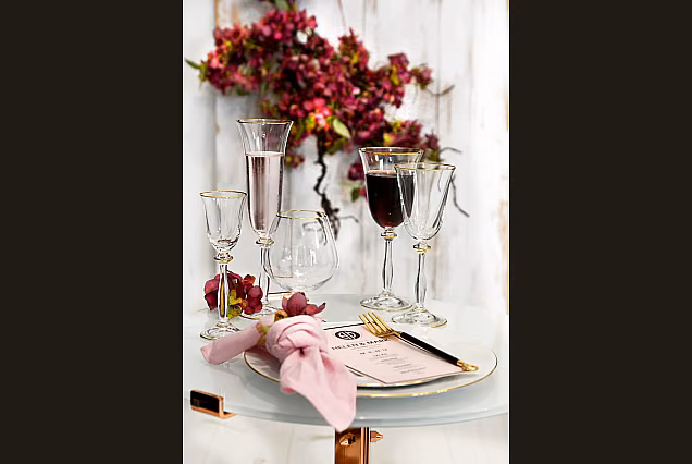 Eleganckie kieliszki do likieru New York-NYD