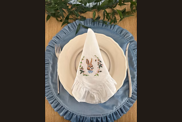Serwetka haftowana-Easter Bunny